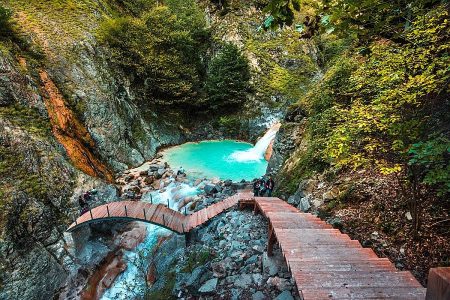 Giresun Blue Lake and Kuzalan Waterfalls Full Day Tour