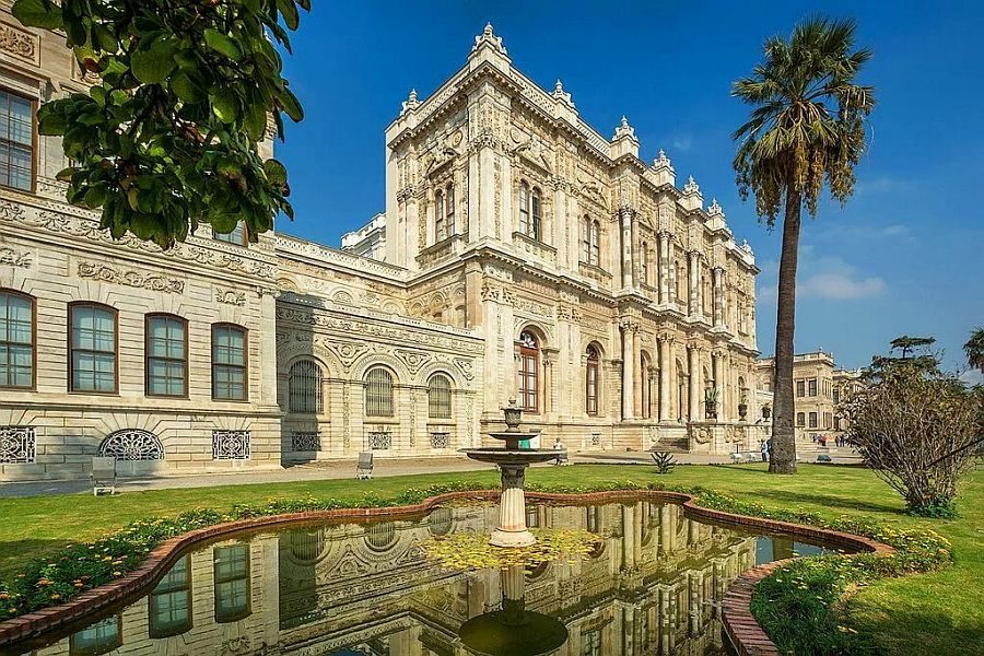 Dolmabahce Palace with Cruise, Spice Bazaar and Pierre Loti