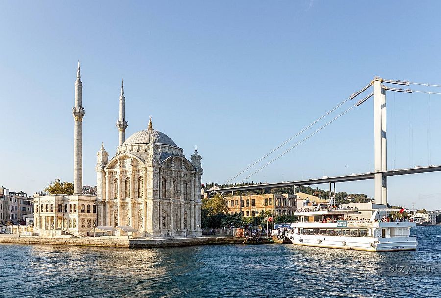 Highlights of Two Continents with Bosphorus Cruise Full Day