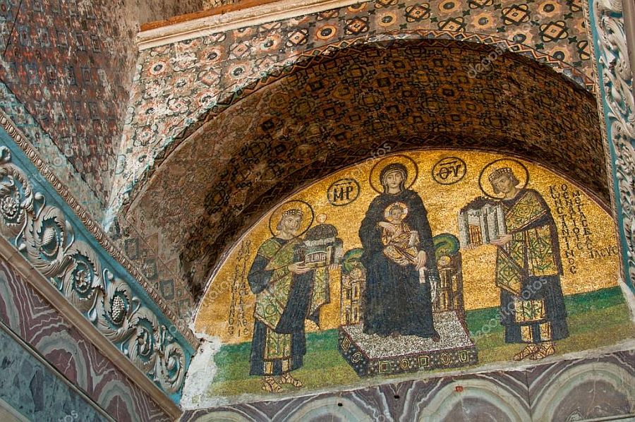 Hagia Sophia, Topkapi Palace, and Basilica Cistern Walking Tour