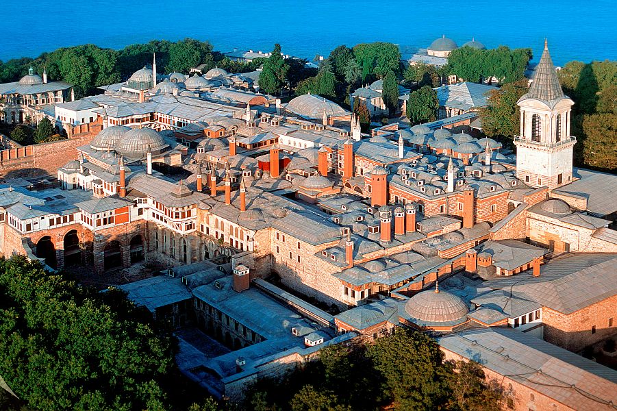 From Europe to Asia Continents with Topkapı Palace Full Day
